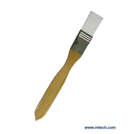 Четка със синтетични косми